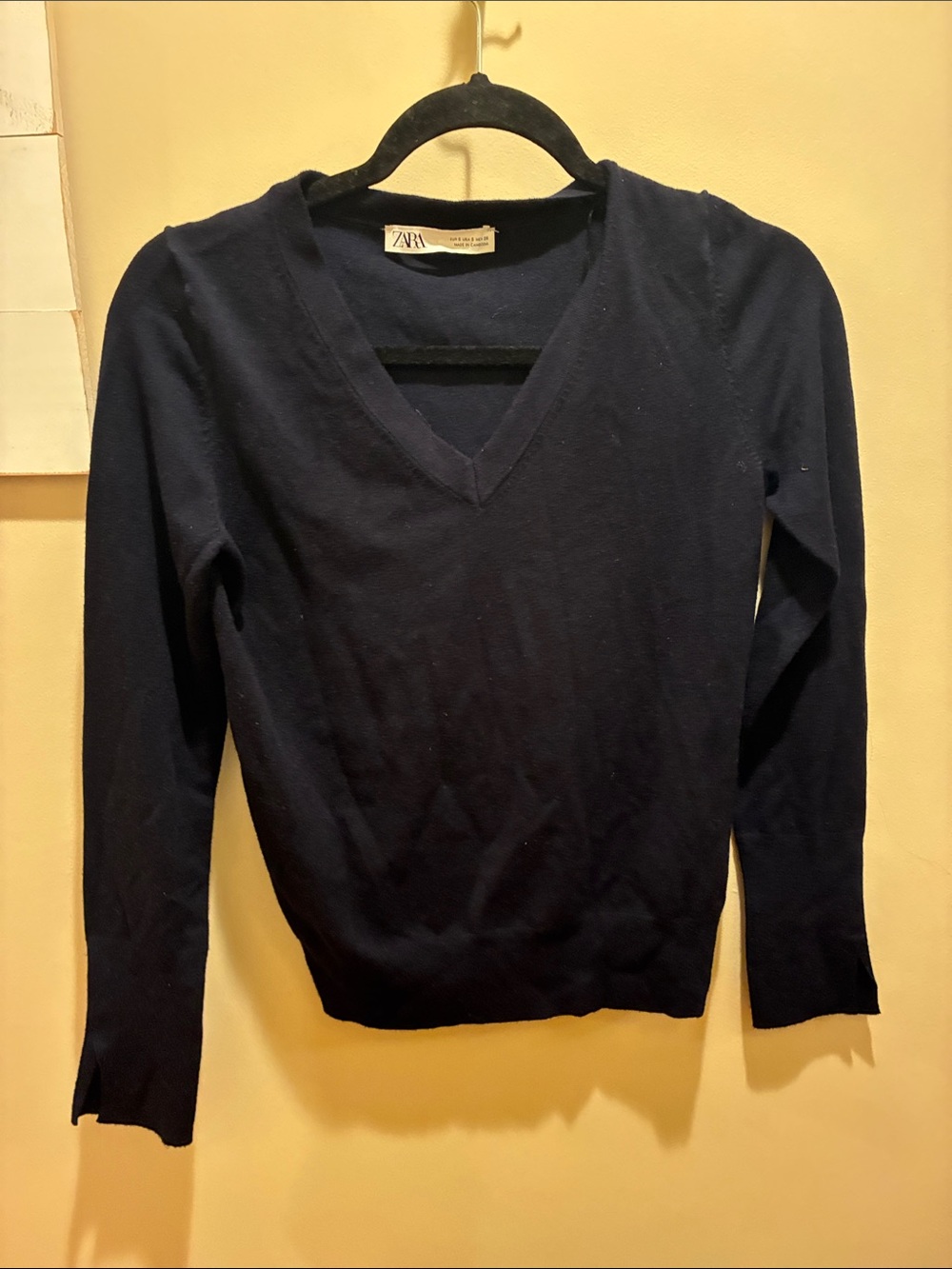 Zara Black V-Neck Pullover Sweater